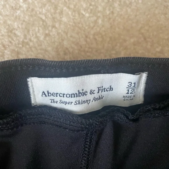 Abercrombie & Fitch Super Skinny ankle Maternity Jeans. Women size 31/12 - Picture 4 of 13